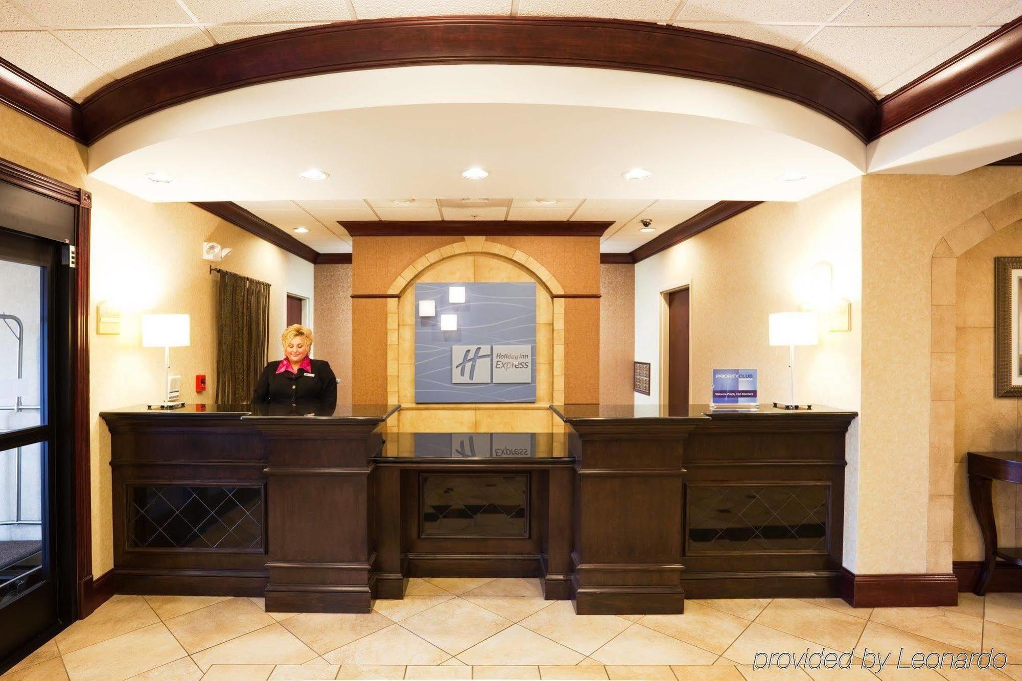 Holiday Inn Express & Suites Lebanon-Nashville Area By Ihg Interno foto
